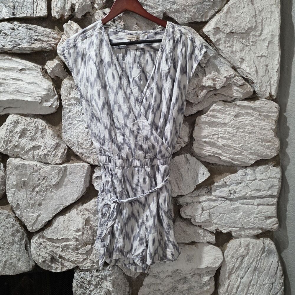 Toad & Co Shakti Romper Organic Cotton Short Sleeve Shorts Women's Size L